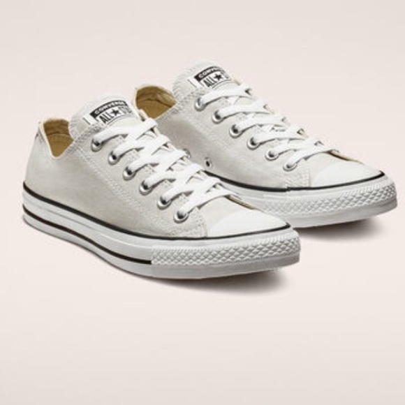 grey low top converse